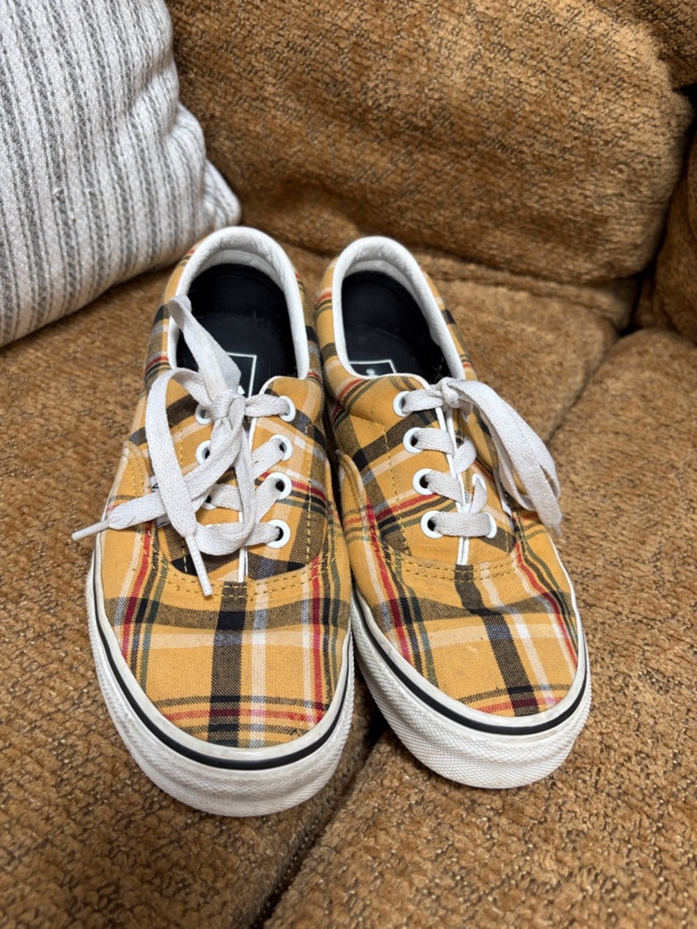 Van Yellow Plaid Canvas Lace-Up Sneakers size 6.